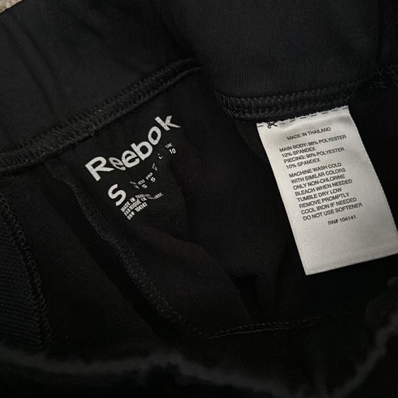 Reebok size small lined warmup pants - Picture 4 of 4